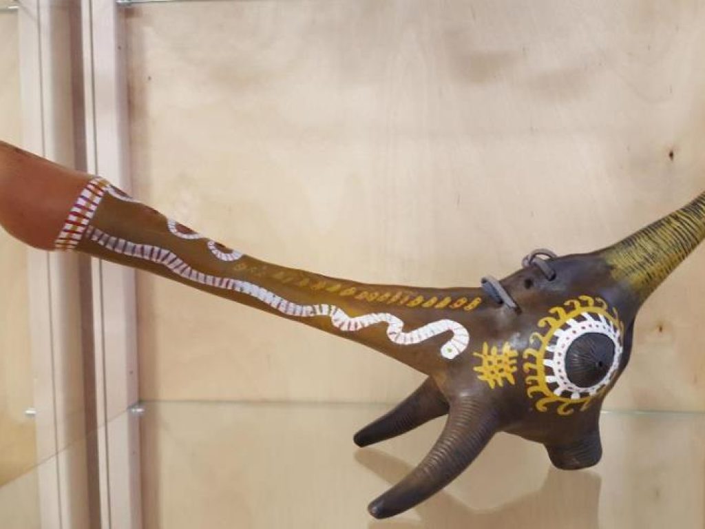 Autentiškų lietuvių liaudies instrumentų paroda „Ką kalba molinukai“