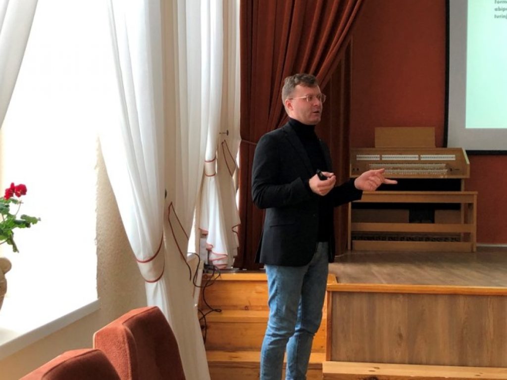 Domanto Miliaus seminaras „Demokratinis ugdymas muzikos mokyklose: nuo atkūrimo iki kūrimo. Kajaus Mačikūno atvejis