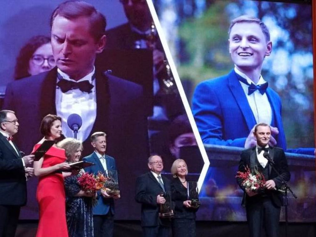 Meno kūrėjų apdovanojimai Nacionalinėje Filharmonijoje