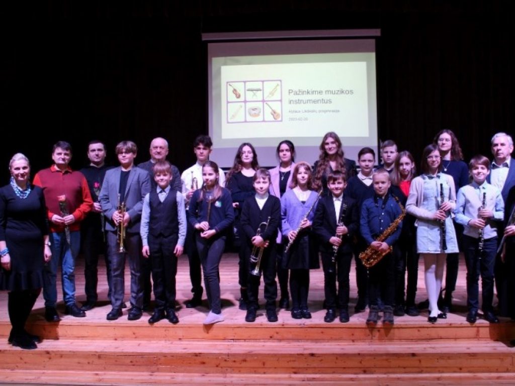 Novatoriško verslumo ugdymo projektas-koncertas „Pažinkime muzikos instrumentus“