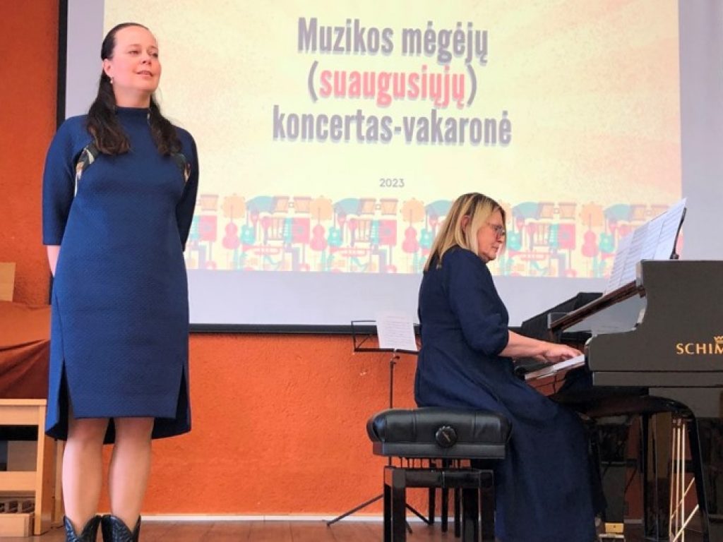 Muzikos mėgėjų suaugusiųjų koncertas-vakaronė