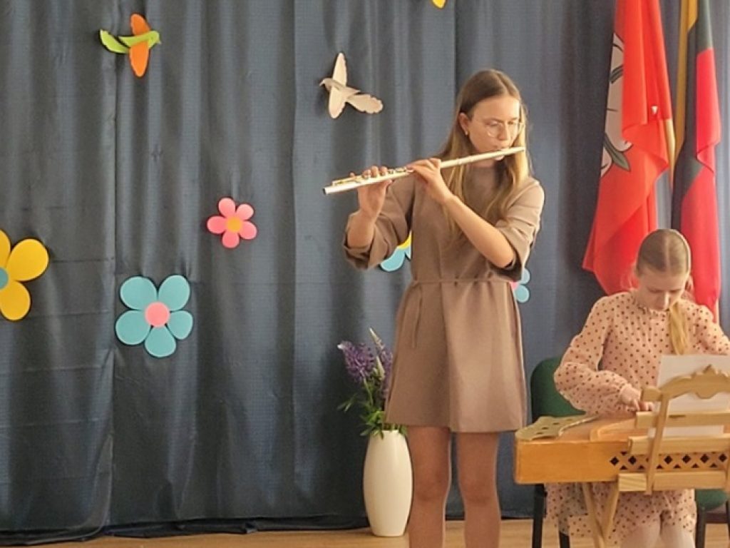 Pavasaris su muzika