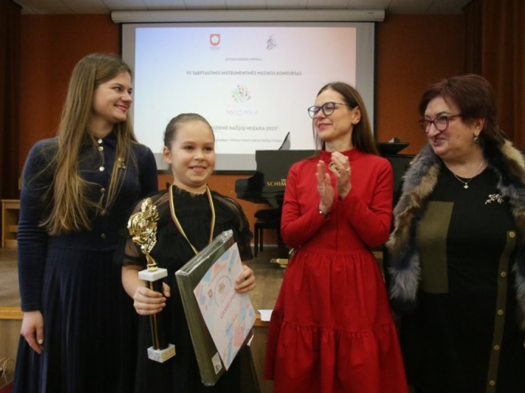 Tarptautinis konkursas Alytaus muzikos mokykloje „Muzikinė mažųjų mozaika 2025“