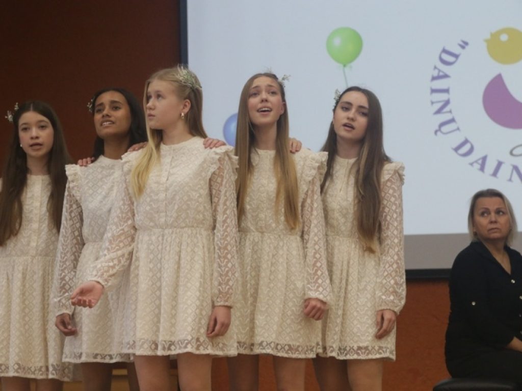 Muzikos mokykloje – Alytaus miesto savivaldybės etapo konkursas „Dainų dainelė“