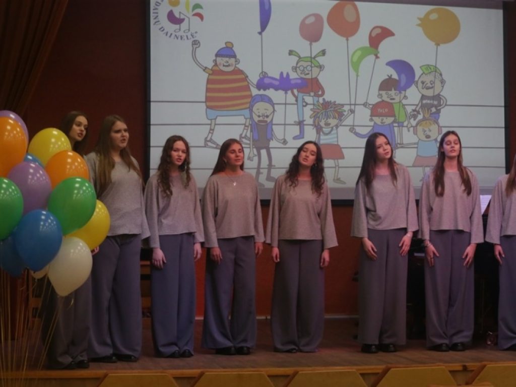 Alytaus muzikos mokykloje suskambėjo ,,Dainų dainelės“ antrasis atrankos etapas