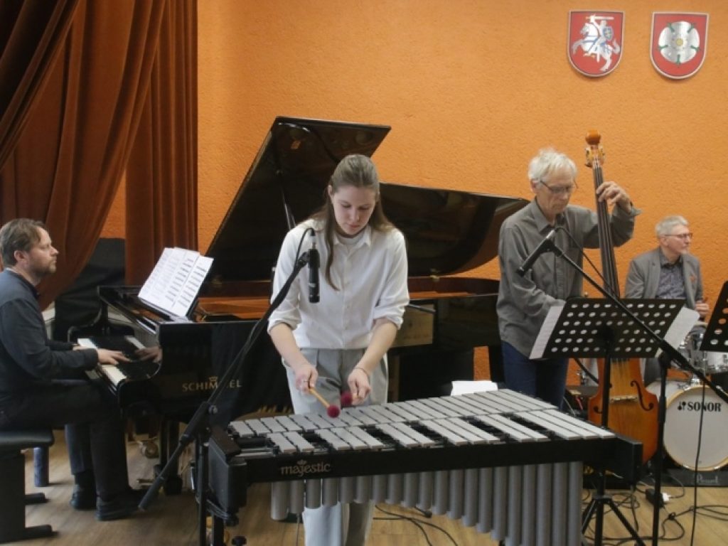 Koncertas „Žaliųjų delfinų gatvė“