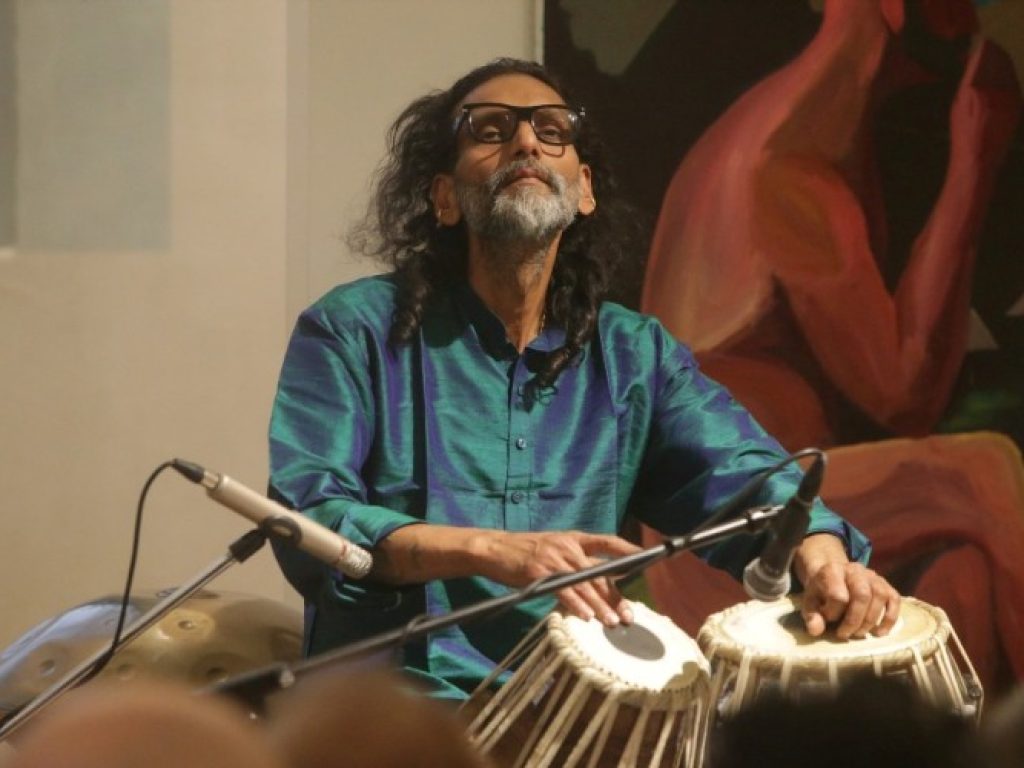 Muzikinis dialogas: nuo Indijos tablos iki lietuviškų sutartinių